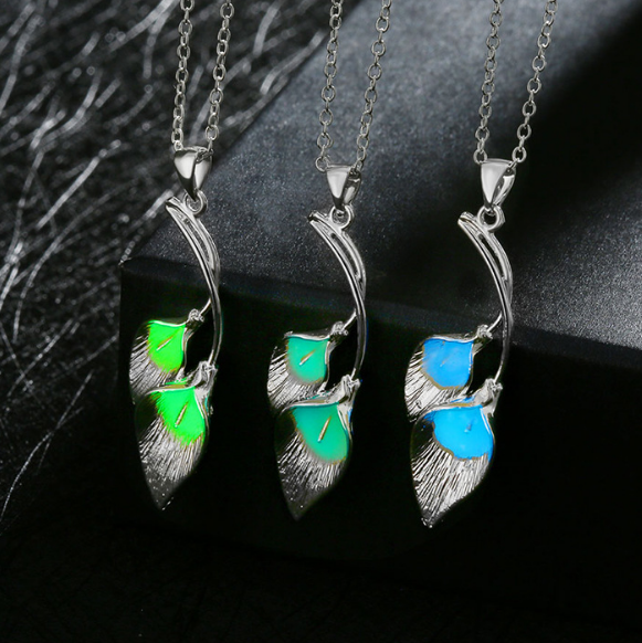 Fashionable Glow-in-the-Dark Leaf Pendant Necklace